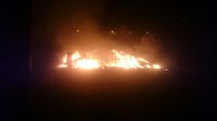 Линия электропередач вспыхнула из-за пожара в Холмске, Фото: 14
