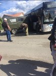 Пассажирский автобус столкнулся с «буханкой» в Долинском районе, Фото: 3