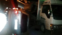 Иномарка сбила припаркованный автомобиль и приземлила в кузов грузовика в Южно-Сахалинске, Фото: 7