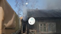 Частный дом горит в Южно-Сахалинске, Фото: 5