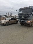 Очевидцев столкновения седана и самосвала ищут в Южно-Сахалинске, Фото: 5