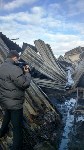 Склад с пенополистиролом горит в Южно-Сахалинске, Фото: 10