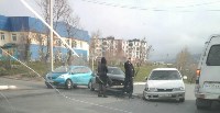Nissan Teana и Toyota Corolla столкнулись в Холмске, Фото: 4