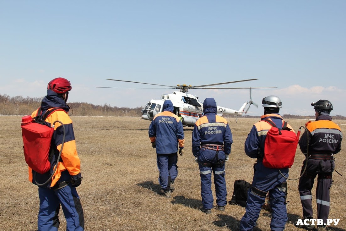 Тренировка по ликвидации последствий природного пожара проходит на Сахалине