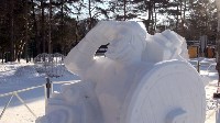 Девять композиций изо льда и шесть снежных фигур украсили берег озера Верхнего в парке, Фото: 3