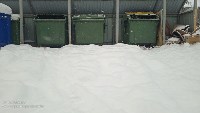 Мусоровозы на Сахалине не могут добраться до контейнеров из-за сугробов, Фото: 2