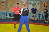 Чемпион мира по кикбоксингу Максим Воронов провел мастер-класс для сахалинских бойцов, Фото: 18