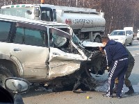 На Корсаковской трассе произошло ДТП с военными автомобилями и внедорожником, Фото: 3