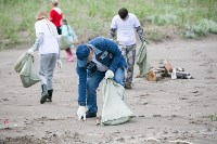Полторы тысячи мешков мусора вывезли волонтеры с невельского пляжа, Фото: 2
