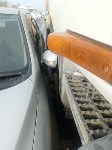 Очевидцев столкновения самосвала и универсала ищут в Южно-Сахалинске, Фото: 3
