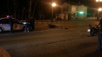 Мотоцикл и легковой автомобиль столкнулись в Южно-Сахалинске, Фото: 2