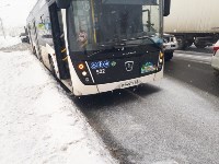 Очевидцев ДТП с участием двух автобусов ищут в Южно-Сахалинске, Фото: 7