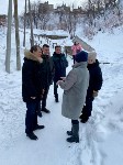 Жители Холмска пожаловались мэру на нерегулярный вывоз снега из дворов, Фото: 5