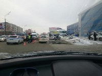 Пенсионера зажало в машине при ДТП в Южно-Сахалинске, Фото: 11