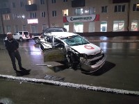 Нетрезвый таксист врезался в самосвал в Холмске, Фото: 4
