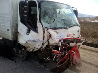Мужчина погиб при столкновении "Жигулей" и грузовика в Южно-Сахалинске, Фото: 3
