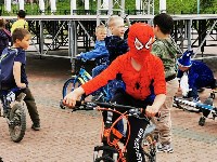 Томаринская молодёжь отметила свой день эко-акцией и велопробегом, Фото: 10