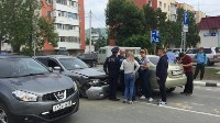 Три автомобиля столкнулись на улице Емельянова в Южно-Сахалинске, Фото: 2
