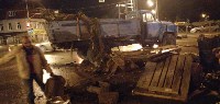 Грузовик опрокинулся после столкновения с Honda в Южно-Сахалинске, Фото: 1