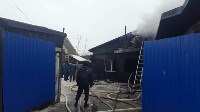 Дом горит в районе "Слезы" в Южно-Сахалинске, Фото: 3