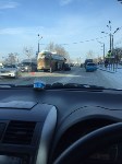 Междугородний автобус и легковушка попали в ДТП в Южно-Сахалинске , Фото: 2