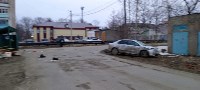 В Аниве седан протаранил площадку для сбора мусора, Фото: 3