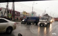 Toyota Raum и почтовый УАЗ столкнулись в Южно-Сахалинске, Фото: 2