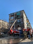 Балкон горит в пятиэтажке в Корсакове. Автор фото Владимир Поникарь, Фото: 6