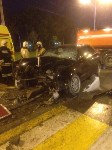 Toyota Chaser врезался в микроавтобус и разделительный бордюр в Южно-Сахалинске, Фото: 3