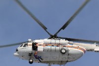 Сахалинские спасатели попрактиковались в десантировании с вертолёта, Фото: 19