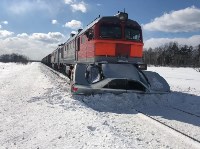 Поезд и седан столкнулись на Сахалине, Фото: 3