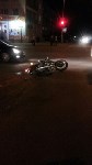 Мотоцикл и внедорожник столкнулись в Южно-Сахалинске, Фото: 1
