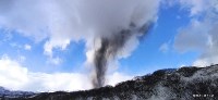 Город на Курилах запорошило пеплом после извержения вулкана, Фото: 6