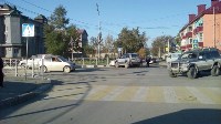Внедорожник и малолитражка столкнулись на перекрестке в Южно-Сахалинске, Фото: 2