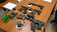 Пистолет-пулемет и больше тысячи патронов изъяли у перевозчиков оружия на Сахалине, Фото: 11