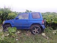 Неизвестные угнали в Холмске Mitsubishi Pajero Mini и бросили его в Правде, Фото: 1