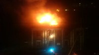 Линия электропередач вспыхнула из-за пожара в Холмске, Фото: 5
