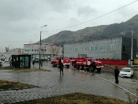В Невельске ФСБ под дождем спасало поликлинику от террористов, Фото: 3