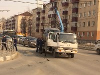 Три автомобиля столкнулись в Южно-Сахалинске, Фото: 7