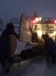 Сахалинские спасатели помогли доставить в больницу роженицу , Фото: 4