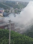 Пожар возник в расселенной пятиэтажке в Холмске, Фото: 4