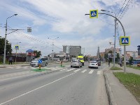 Автомобиль сбил женщину на пешеходном переходе в Южно-Сахалинске, Фото: 1