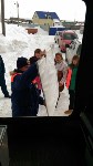 Сахалинские спасатели доставили членов избиркома до избирателей на снегоболотоходе, Фото: 1