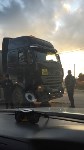 Микроавтобус опрокинулся при столкновении с бензовозом в Луговом, Фото: 5