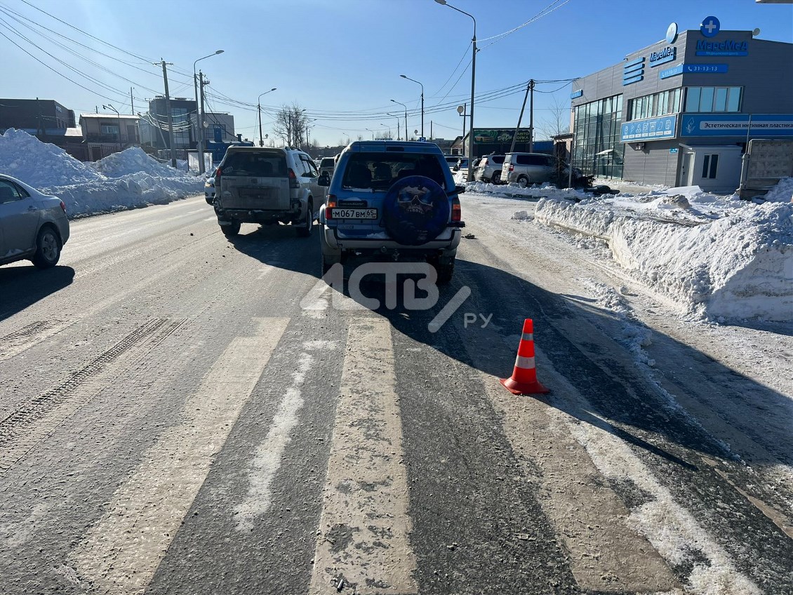 Внедорожник сбил мужчину на пешеходном переходе в Южно-Сахалинске - Новости  Сахалинской области. Происшествия – Фотогалерея, фото 5 - ASTV.ru