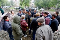 Южносахалинцы пожаловались на ремонт двора на Комсомольской улице, Фото: 8