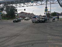 В ДТП на перекрёстке Мира-Крайней в Южно-Сахалинске пострадал человек, Фото: 1