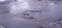 В полосу препятствий для автомобилистов превратился перекрёсток в Южно-Сахалинске, Фото: 5