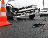 Автомобиль такси и внедорожник столкнулись в Южно-Сахалинске, Фото: 10