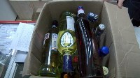 Больше тысячи бутылок алкоголя изъяли полицейские в Южно-Сахалинске, Фото: 1